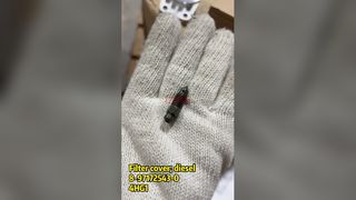 8-97172543-1 8-97126076-0 8971725431 8971260760 燃料フィルターカバーいすゞ 4HG1 NKR NPR に適しています