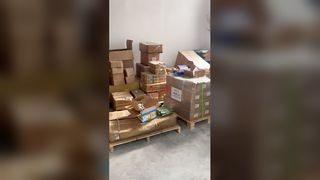 いすゞ、三菱、日野、JAC等のトラック部品の配送。