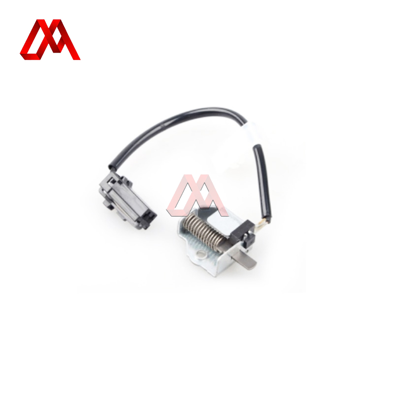 Truck Spare Parts 8-98238611-0 8982386110 Park Brake Switch Assembly for ISUZU ELF NHR NKR NPR