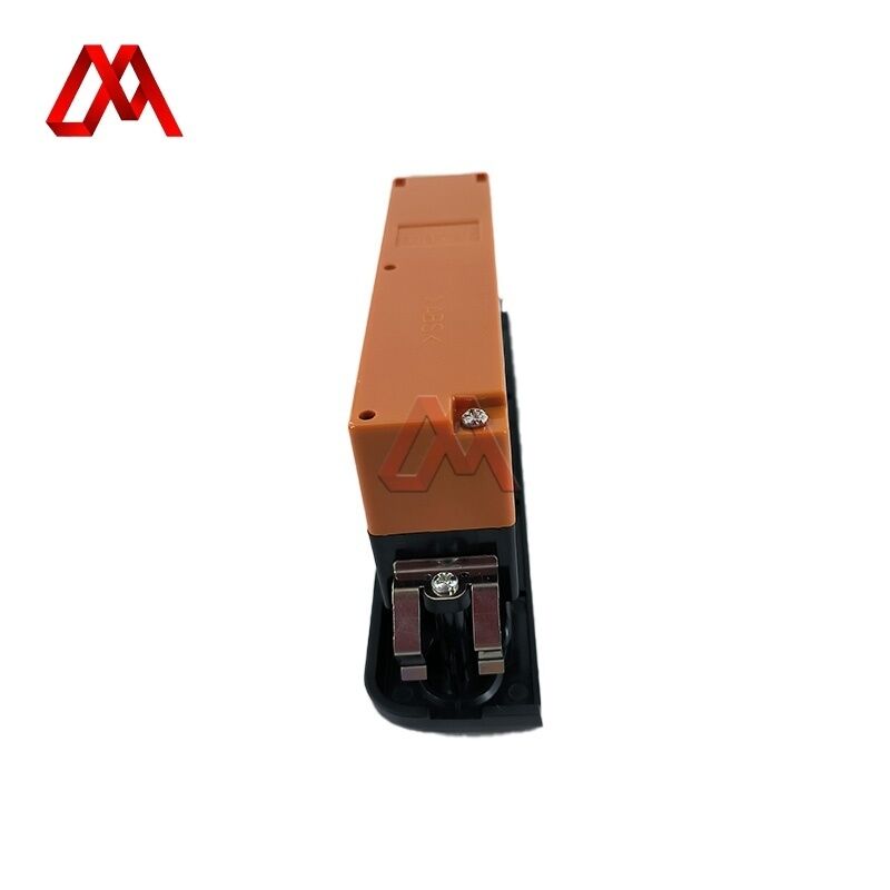 12V/24V Truck Window Switch 8-97315184-0 8973151840 Right Hand Drive Window Button For Isuzu NHR NKR Vehicle Parts